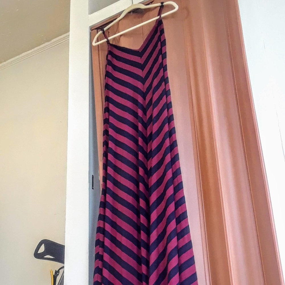 black and red v-neck maxi dress, adjustable straps